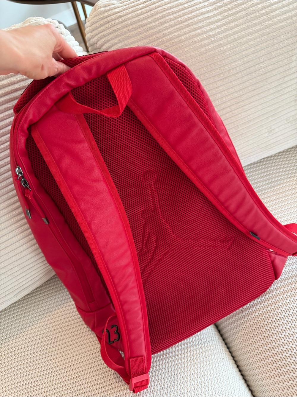 JORDANAJ12 BACKPACK
Red Men's Performance Backpack - Picture 4 of 4